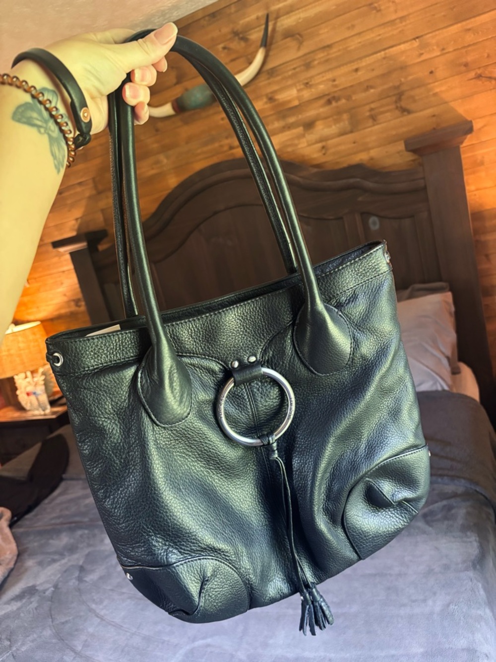 Women’s Like New The Sak Purse, Pink Label, Gold Interior